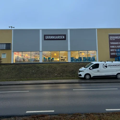 Fasadbyte på Granngården i Ljungby